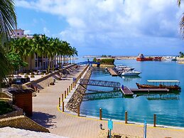 Coastal Living With Marina Views