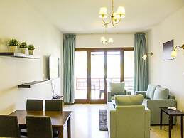 Stylish 2-bedroom Marina Escape