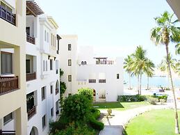 Stylish 2-bedroom Marina Escape