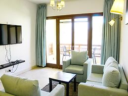 Stylish 2-bedroom Marina Escape