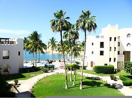 Stylish 2-bedroom Marina Escape