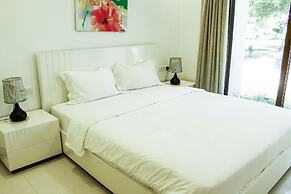 Charming Studio With Garden Terrace