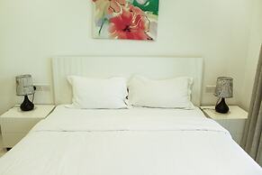 Charming Studio With Garden Terrace