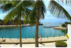 Exclusive 3-bedroom Marina Escape