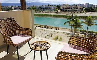 Charming Balcony Retreat
