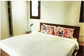 Charming Balcony Retreat