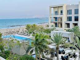 2-bedroom Waterfront Retreat