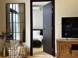 One-bedroom Escape With Scenic View