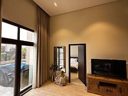 One-bedroom Escape With Scenic View