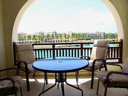 Elegant Marina View Escape