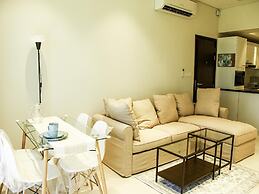 Stylish Lagoon View Escape With Balcony