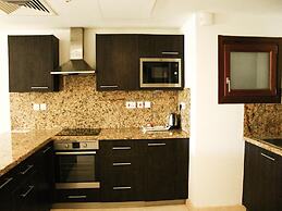 Relaxing 2-bedroom Marina Escape