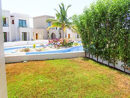 Serene 1-bedroom With Pool View