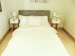 Serene 1-bedroom With Pool View