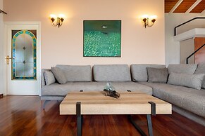 Villa Elihrisos-private Heated Pool Near the sea