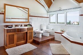 Villa Elihrisos-private Heated Pool Near the sea