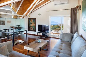 Villa Elihrisos-private Heated Pool Near the sea