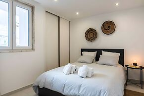 Santa Eul lia 2-bedroom Apartment w Swimming Pool