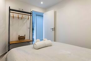 Santa Eul lia 2-bedroom Apartment w Swimming Pool