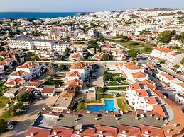 Santa Eul lia 2-bedroom Apartment w Swimming Pool