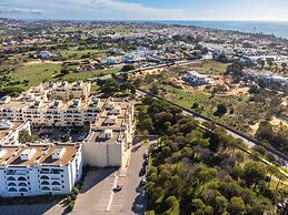 Salgados 1 Bedroom Apartment - 500m da Praia