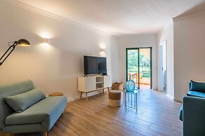 Salgados 1 Bedroom Apartment - 500m da Praia