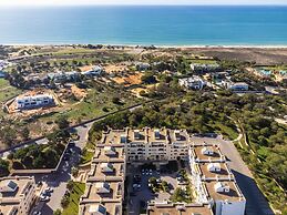 Salgados 1 Bedroom Apartment - 500m da Praia