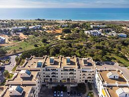 Salgados 1 Bedroom Apartment - 500m da Praia