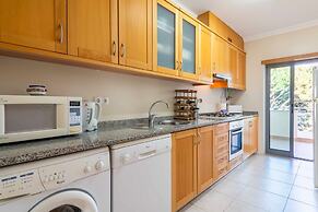 Balaia Residence 2 Bedroom Penthouse With Pool