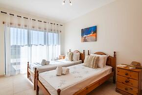 Balaia Residence 2 Bedroom Penthouse With Pool