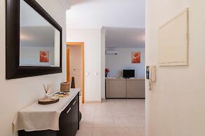 Balaia Residence 2 Bedroom Penthouse With Pool