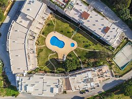 Balaia Residence 2 Bedroom Penthouse With Pool