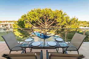 Balaia Residence 2 Bedroom Penthouse With Pool