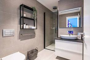 Central Town 2-bedroom Luxury Apartment Albufeira