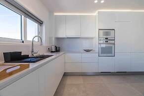 Central Town 2-bedroom Luxury Apartment Albufeira