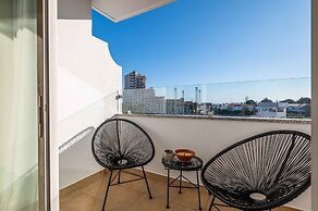 Montechoro Sea View 3 Bedroom Apartment