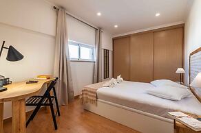 Montechoro Sea View 3 Bedroom Apartment