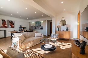 Montechoro Sea View 3 Bedroom Apartment