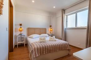 Montechoro Sea View 3 Bedroom Apartment