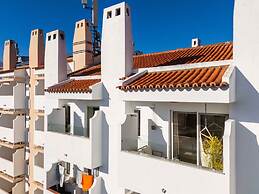 Montechoro Sea View 3 Bedroom Apartment