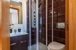 Montechoro Sea View 3 Bedroom Apartment