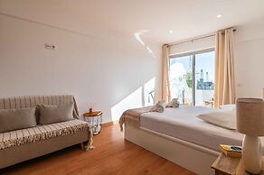 Montechoro Sea View 3 Bedroom Apartment