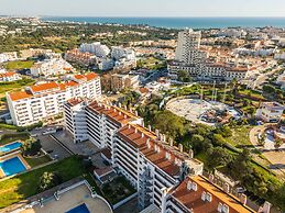 Montechoro Sea View 3 Bedroom Apartment