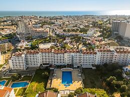 Montechoro Sea View 3 Bedroom Apartment