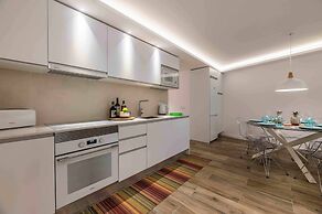 Downtown Albufeira 3-bedroom Luxury Apartment