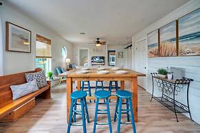 Dual Port A Cottages 2 Complete Homes Walk to the Beach Patio Fully-eq