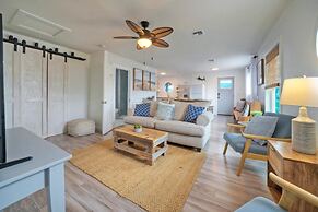 Dual Port A Cottages 2 Complete Homes Walk to the Beach Patio Fully-eq