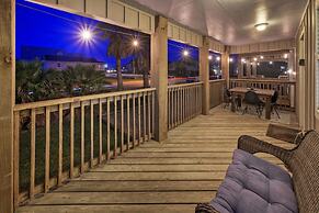 Dual Port A Cottages 2 Complete Homes Walk to the Beach Patio Fully-eq