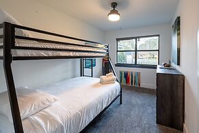 Private Yard w BBQ Games Steps to South Congress Barton Creek Clarksbu