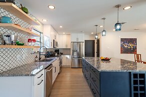 Private Yard w BBQ Games Steps to South Congress Barton Creek Clarksbu